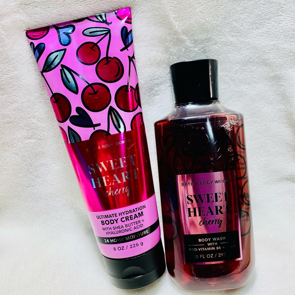 📌SOLD📌Bath & Body Works Sweet Heart Cherry Body Wash and Cream Set *never used*